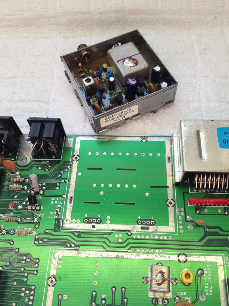 Commodore 64 breadbox repaired