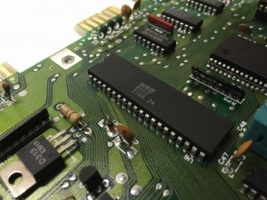 Commodore 64 Assy 250469 Rev. 4 with a possible broken MPU (MOS8500). 