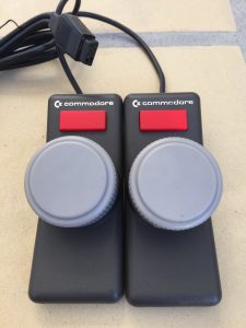 Commodore 64 & Vic 20 Game Paddles review on breadbox64.com